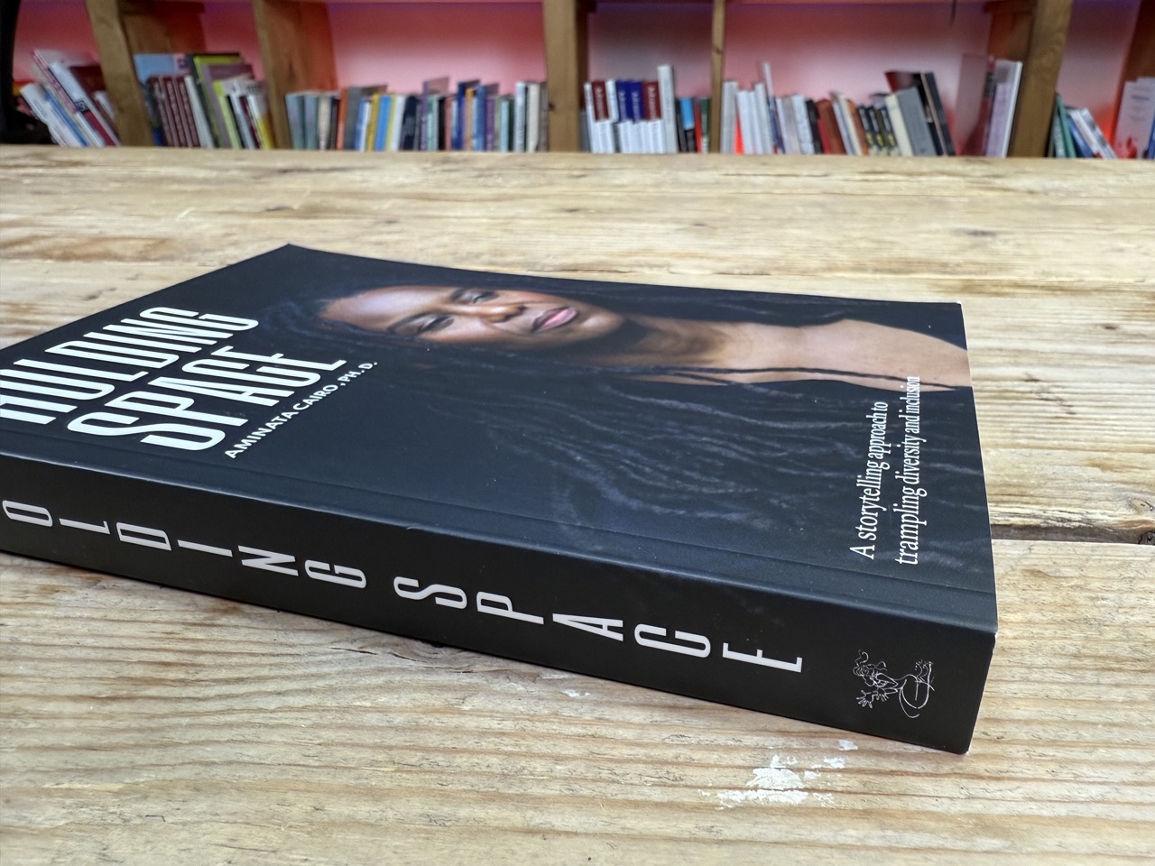 Mat laminaat paperback